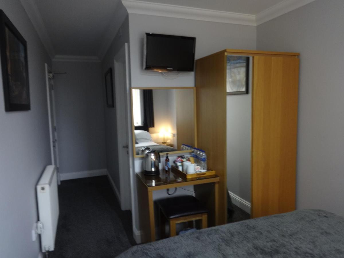 Autumn House Gasthof 4*
