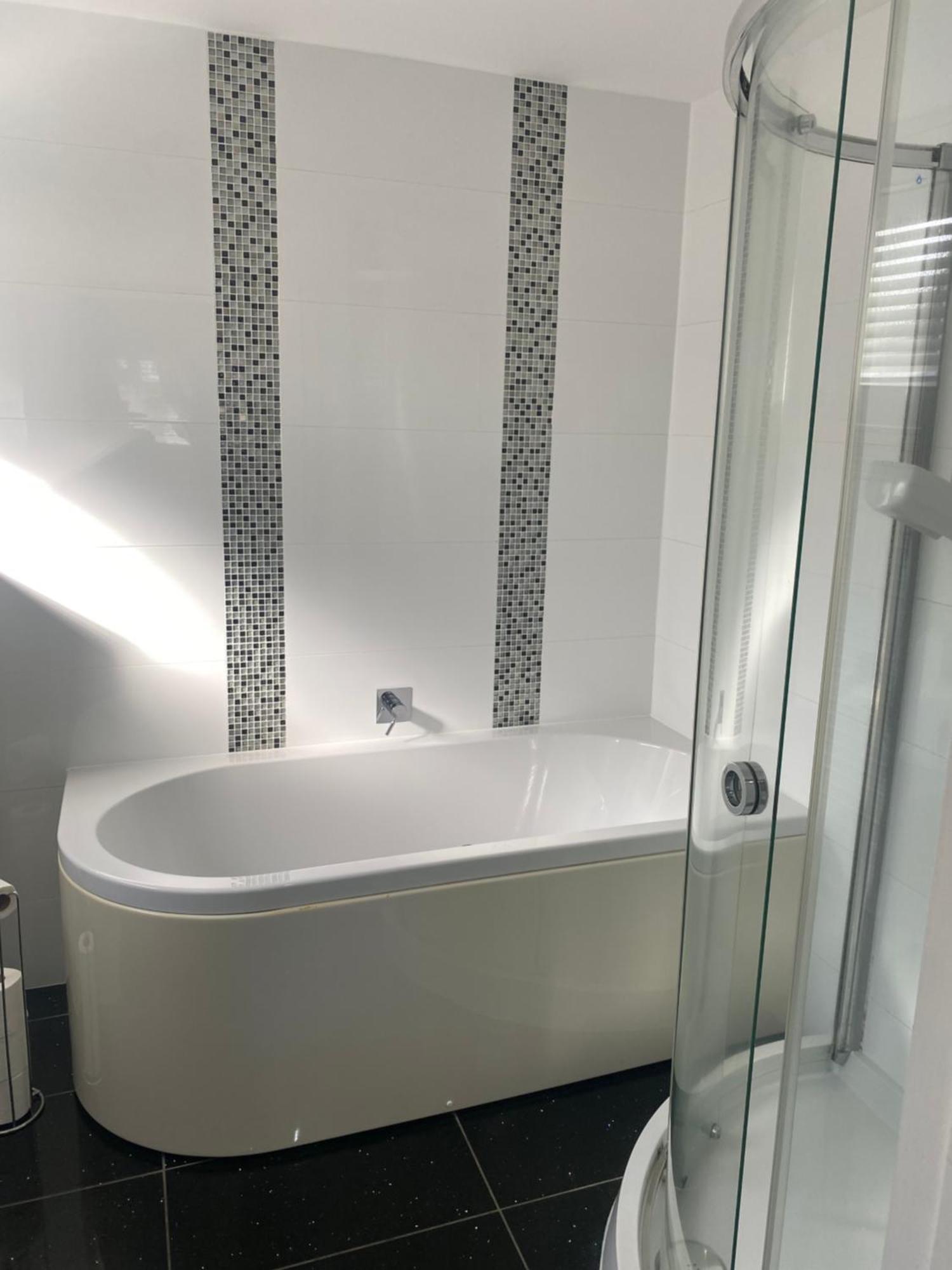 Pensión Autumn House 4*